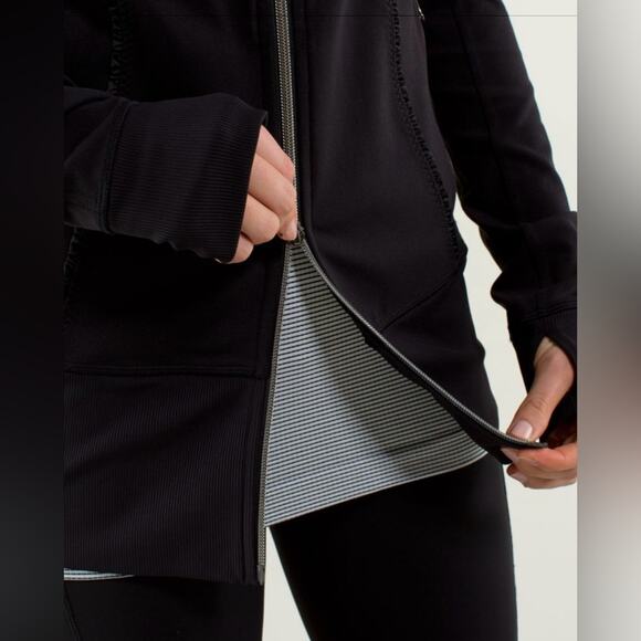 Lululemon Nice Asana Funnel Neck Athletic Mid-Layer Ruffle Jacket In Black Sz 4 - Picture 5 of 16